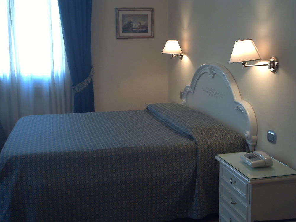 Hotel Annabella Roof Terrace فلورنس المظهر الخارجي الصورة