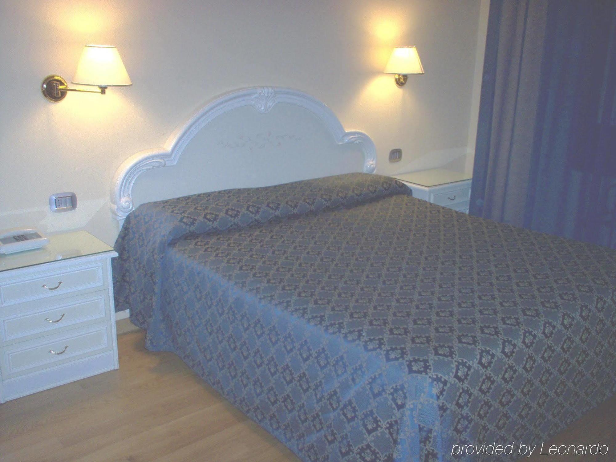 Hotel Annabella Roof Terrace فلورنس الغرفة الصورة